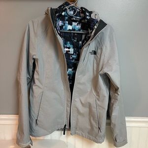 North face 3 in 1 women small jacket. Size Small.